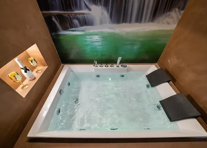 Luxury Ξενοδοχείο *